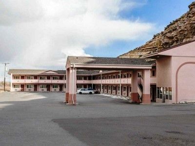 Inn Rodeway 2*